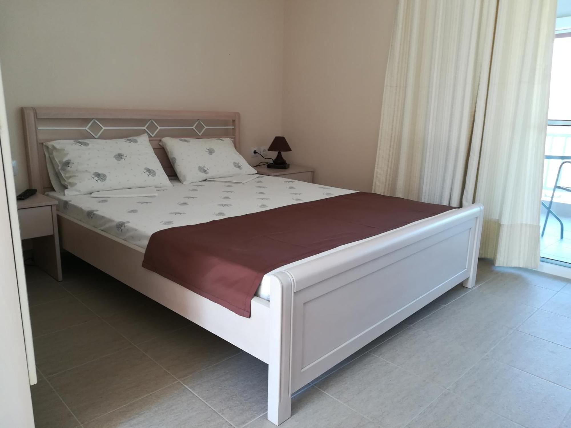 Hotel apartamentowy Demi